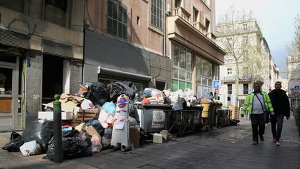 Le secteur de Noailles, les 1er, 4e, et 5e arrondissement sont touchés par la grève des éboueurs de Marseille.&nbsp; (VAL?RIE VREL / MAXPPP)