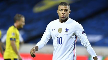 Le Français Kylian Mbappé lors du match de Ligue des nations contre la Suède à Stockholm, le 5 septembre 2020. (JESSICA GOW / AFP)