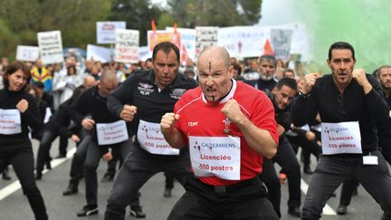 Haka des salariés de Galderma contre la fermeture