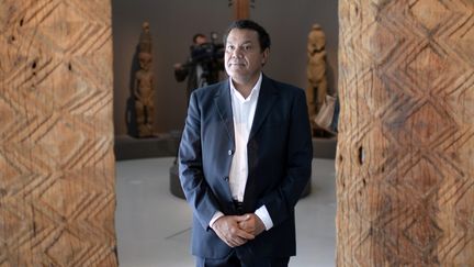 Emmanuel Kasarhérou au Musée du quai Branly-Jacques Chirac, en octobre 2013. (MARTIN BUREAU / AFP)