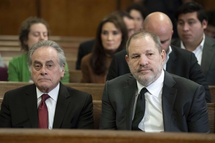 Benjamin Brafman et Harvey Weinstein&nbsp;au tribunal de New York, le 25&nbsp;janvier&nbsp;2019. (STEVEN HIRSCH/AP/SIPA)