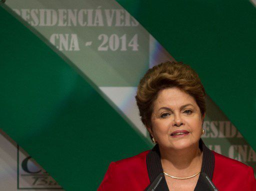 Brasilia, le 6 août 2014. La présidente du Brésil, Dilma Rousseff, candidate à sa réélection, lors d'une réunion avec les principaux dirigeants du secteur agricole.  (ED FERREIRA / Estadao conteudo)