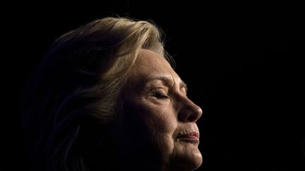 La candidate démocrate Hillary Clinton lors d'une levée de fonds à Washington (DC, Etats-Unis), le 5 octobre 2016. (BRENDAN SMIALOWSKI / AFP)