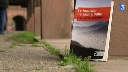 Yves-Olivier Muhlheim récompensé pour son roman &quot;Le Bouclier de Sainte-Odile&quot;
 (Culturebox)