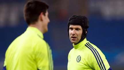 Petr Cech et Thibaut Courtois (Chelsea) (  BEN QUEENBOROUGH / BACKPAGE IMAGES LTD)