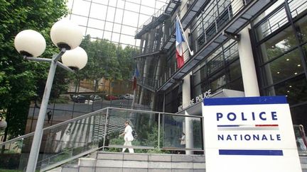 &nbsp; (Le policier s'est suicidé au 4e étage de l'hôtel de police de Créteil © MAXPPP)