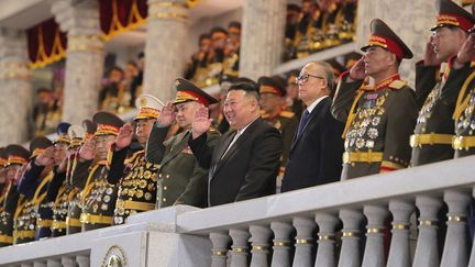 Un défilé militaire à Pyongyang, en Corée du Nord, le 27 juillet 2023. (STR / KCNA VIA KNS / AFP)