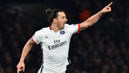 Le joueur du PSG Zlatan Ibrahimovic, le&nbsp;9 mars 2016 au stade&nbsp;Stamford Bridge à Londres.  (BEN STANSALL / AFP)