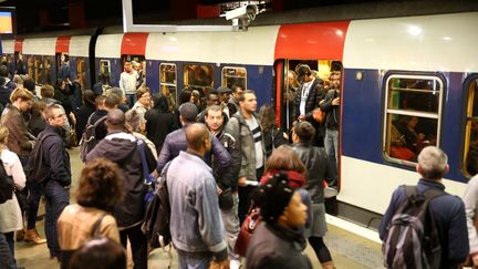 Le quai du RER B en gare du Nord, lors d'une grève le 9 octobre 2014. (MAXPPP)