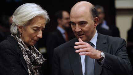 La directrice du FMI, Christine Lagarde,&nbsp;et le ministre de l'Economie et des Finances, Pierre Moscovici, le 24 mars 2013 &agrave; Bruxelles (Belgique). (JOHN THYS / AFP)