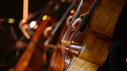 Orchestre Philharmonique dirigé par Myung-Whun Chung. Des violoncelles. (CHRISTOPHE ABRAMOWITZ / SERVICE PHOTOS)