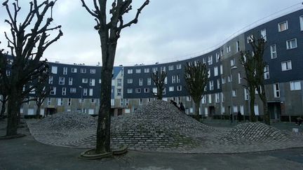 &nbsp; (Le quartier de la Grande Borne, à Grigny dans l'Essonne, compte quelque 12.000 habitants © RADIO FRANCE/Benjamin Illy)