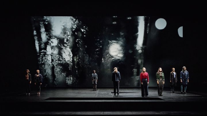 Extrait de la pièce "Les terrasses" de Laurent Gaudé au Théâtre de la Colline à Paris. (Simon Gosselin)