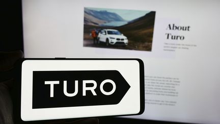 La plateforme Turo met en contact des particuliers souhaitant louer leurs voitures avec d'autres personnes souhaitant les conduire. (IMAGEBROKER/TIMON SCHNEIDER / IMAGEBROKER.COM)