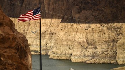 Le lac Mead, près de Las Vegas, aux Etats-Unis, le 2 mai 2022. (PATRICK T. FALLON / AFP)