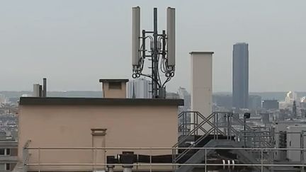 Antennes relais : l'État mis en cause