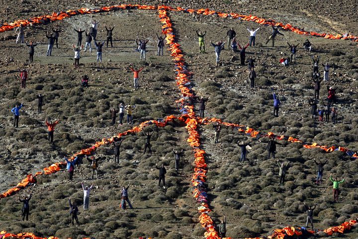 &nbsp; (GIORGOS MOUTAFIS / REUTERS)