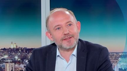 Gabriel Attal, qui n'est pas candidat aux élections européennes, est intervenu lors d'un débat, lundi 3 juin. Alexis Lévrier, historien des médias et Anna-Maria Merlo-Poli, correspondante italienne à Paris réagissent à cette intervention. (franceinfo)