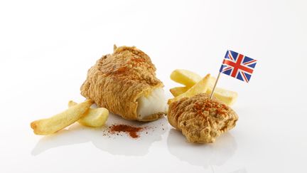 Un fish and chips, recette traditionnelle anglaise.&nbsp; (WESTEND61 / GETTY IMAGES)