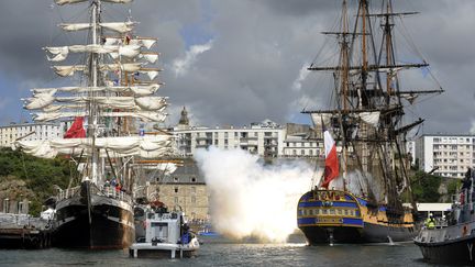 Les fêtes maritimes de Brest (Finistère) ont ouvert leurs portes, mercredi 13 juillet 2016.&nbsp; (FRED TANNEAU / AFP)