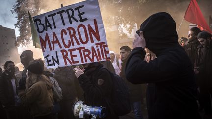 Des manifestants contre la réforme des retraites à Rennes (Ille-et-Vilaine), jeudi 5 décembre 2019. (JEAN CLAUDE MOSCHETTI / REA)