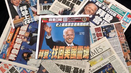 La victoire de Joe Biden à la une de la presse taiwanaise, le 9 novembre 2020 (DAVID CHANG / EPA)