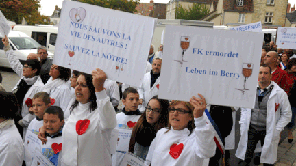 &nbsp; (Manifestation des salariés de Fenwal à La Châtre, dans le Berry, en octobre dernier © Maxppp)