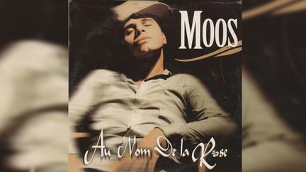 Le CD single d'«&nbsp;Au nom de la rose&nbsp;» de Moos. (DR)