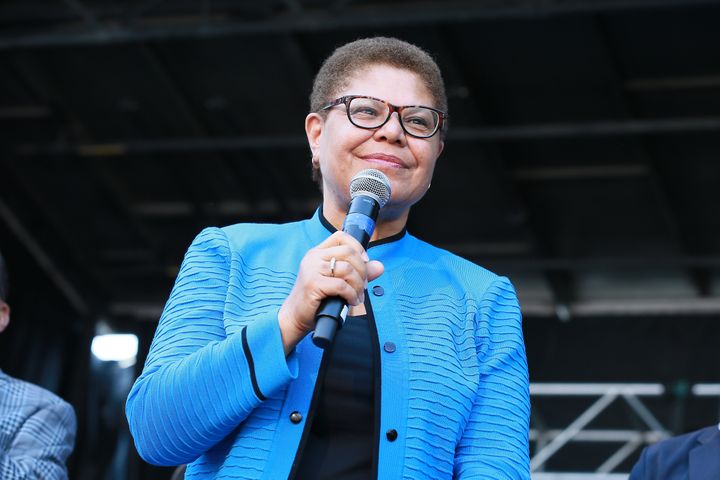 La parlementaire Karen Bass à Los Angeles, le 4 mai 2019.&nbsp; (LEON BENNETT / GETTY IMAGES NORTH AMERICA  / AFP)