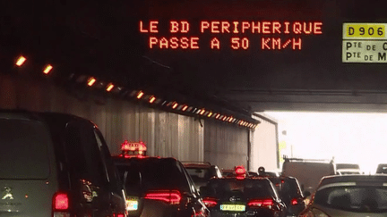 Périphérique parisien : la vitesse maximale autorisée passe de 70 km/h à 50 km/h