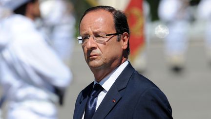 Le pr&eacute;sident de la R&eacute;publique Fran&ccedil;ois Hollande &agrave;&nbsp;Varces-Alli&egrave;res-et-Risset (Is&egrave;re), le 11 ao&ucirc;t 2012. (JEAN-PIERRE CLATOT / AFP)