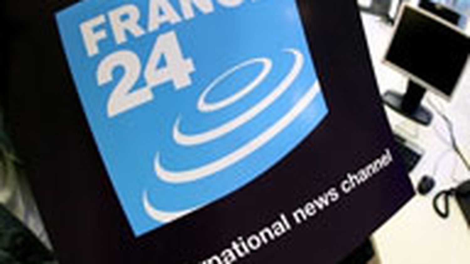 La 1e Chaine Tricolore D Information Internationale France 24 A Inaugure Ses Premieres Emissions Le 6 Decembre