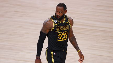 La star de NBA LeBron James à Lake Buena Vista en Floride, le 24 août 2020. (KEVIN C. COX / GETTY IMAGES NORTH AMERICA / AFP)