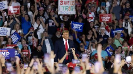 Donald Trump, lors d'un meeting en Caroline du Sud, le 10 février 2024. (RANDALL HILL / EPA)