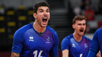 L'équipe de France de volley a réalisé l'exploit en éliminant la Pologne mardi 3 août, lors des quarts de finale. (YURI CORTEZ / AFP)