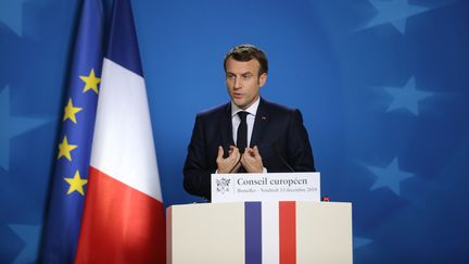 "Le Brexit est un signal d'alarme historique", estime Emmanuel Macron