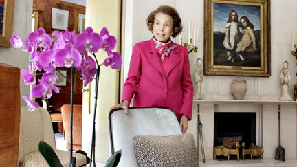 Liliane Bettencourt, dans sa maison de Neuilly-sur-Seine (Hauts-de-Seine), le 11 juin 2011.&nbsp; (ERIC DESSONS/JDD/SIPA)