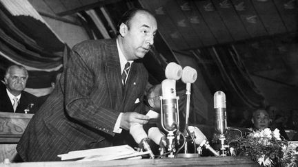 Cliché non daté du poète chilien Pablo Neruda, mort le 23 septembre 1973. (INTERCONTINENTALE / AFP)