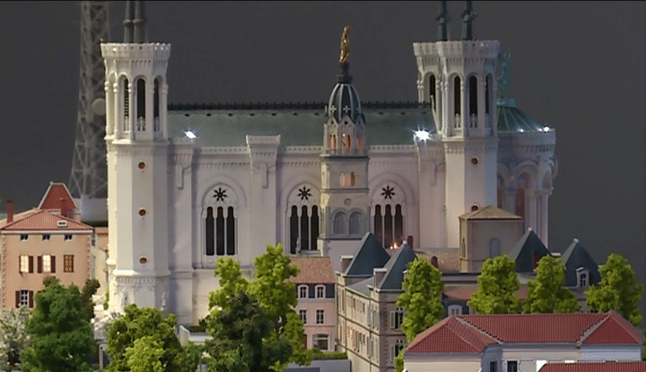 Maquette de la Basilique de Fourvière
 (capture image France3/Culturebox)