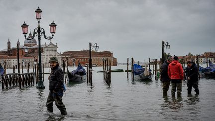 Dans la vieille ville de Venise, en Italie, le 17 novembre 2019. (ALESSANDRO ROTA / AFP)