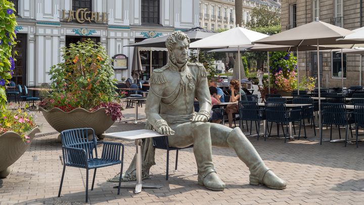 Olivier Texier, "Le Temps d’une Pause", Général Cambronne, Terrasse de la Cigale. (MARTIN ARGYROGLO / LVAN)