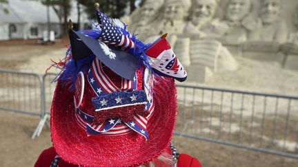 Elaine Magliacane soutient Rick Santorum, Caroline du Sud, 16 janvier 2012. (RANDALL HILL / REUTERS)