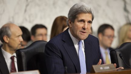 Le s&eacute;nateur du Massa chusetts John Kerry, le 20 d&eacute;cembre 2012 &agrave; Washington (Etats-Unis). (DREW ANGERER / GETTY IMAGES NORTH AMERICA / AFP)