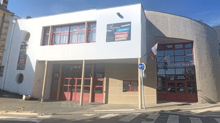 L'entrée&nbsp;du&nbsp;lycée privé Sainte-Marie de Chantonnay (Vendée). (CAPTURE ECRAN STREET VIEW / FRANCEINFO)