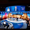 Emmanuel Macron et Marine Le Pen débattent avant le second tour de la présidentielle, le 20 avril 2022, à&nbsp;Saint-Denis (Seine-Saint-Denis). (ALINE MORCILLO / HANS LUCAS / AFP)