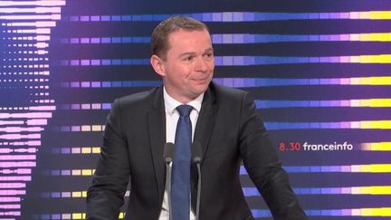 Le ministre du Travail, Olivier Dussopt, le 3 novembre 2022 sur franceinfo. (FRANCEINFO / RADIO FRANCE)