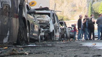 Cavaillon : quatre véhicules de police incendiés, un lien avec le trafic de stupéfiants ?