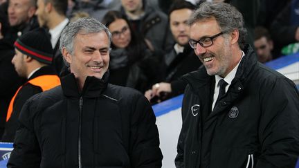 José Mourinho et Laurent Blanc avant Chelsea-PSG en 8e de finale retour de la Ligue des champions 2014-2015. (BACKPAGE IMAGES / BACKPAGE IMAGES LTD)