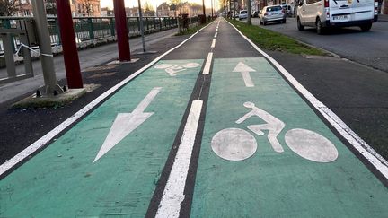 Une piste cyclable dans la métropole lilloise.
 (AURÉLIEN ACCART / RADIO FRANCE)