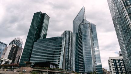 Le quartier d'affaires de La Défense (Hauts-de-Seine), près de Paris. Photo d'illustration. (XOSE BOUZAS / HANS LUCAS / HANS LUCAS VIA AFP)